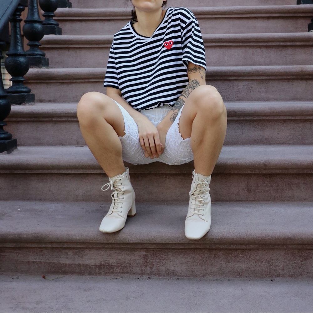 Comme des garçons PLAY striped logo tee